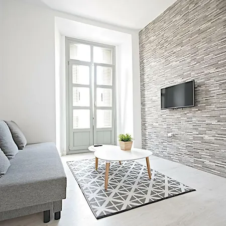 Malagaurbanrooms - View Daire