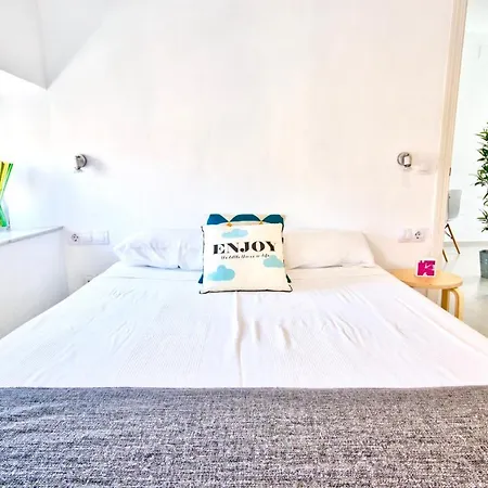 Daire Malagaurbanrooms - View *