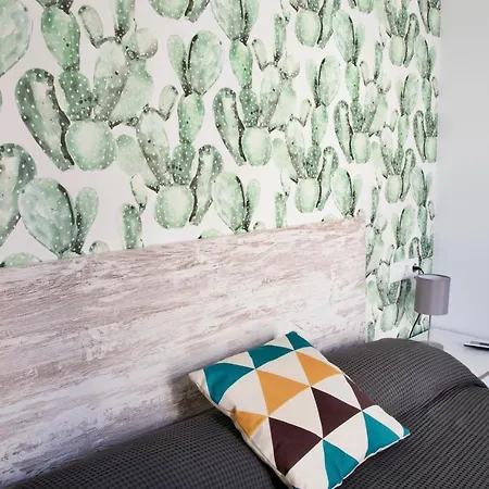 Malagaurbanrooms - View Daire *